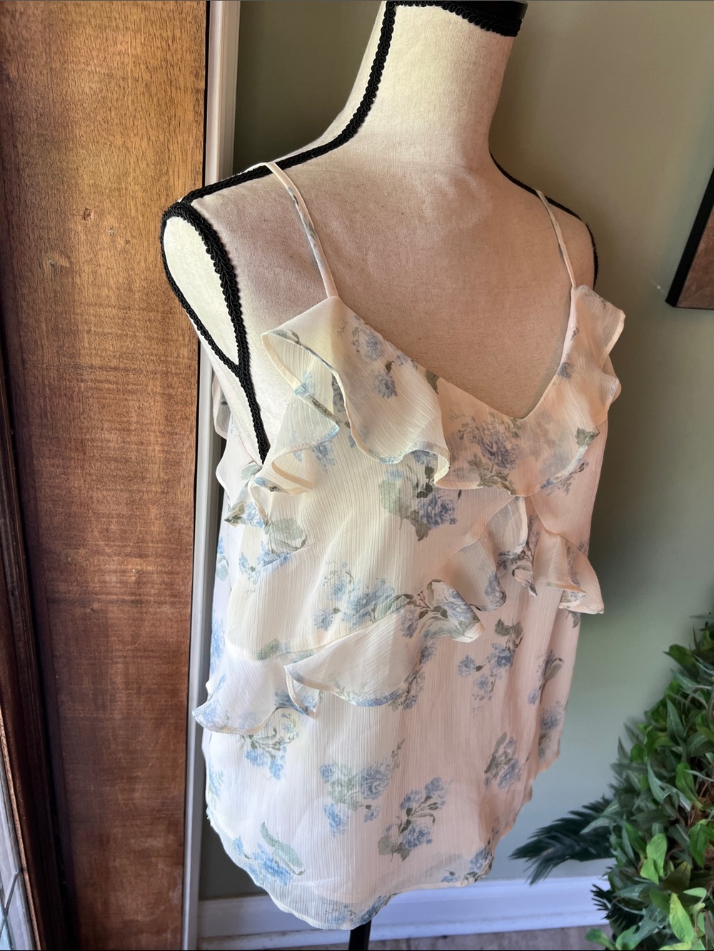 LOFT White Ruffle Floral Camisole with Blue Print - Picture 4 of 9